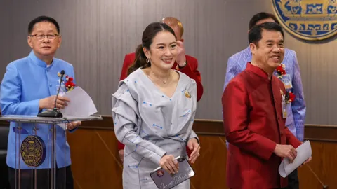 “ทักษิณ” ใจดีแต่หาเสียงดุ “อิ๊งค์” มองเลือกตั้งเหมือนกีฬา แข่งจบไม่ใช่ต้องเกลียดกัน