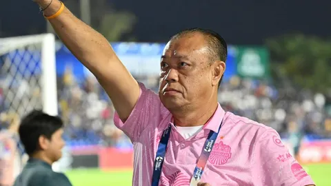 ฉลองตรุษจีน "เนวิน" สาดวาทะเด็ด "บุรีรัมย์" จะไปเอา 3 แต้มที่ "ประจวบ" ก่อนเกมไทยลีก