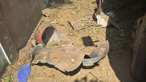 ถังแก๊สอัดลูกโป่งระเบิด แถวงานตรุษจีนวัดสัตหีบ คนขายขาขาด-รถเสียหายหลายคัน