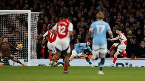 ผลบอล อาร์เซนอล ถล่ม แมนซิตี้ โกยแต้มไล่บี้ ลิเวอร์พูล ศึกพรีเมียร์ลีก