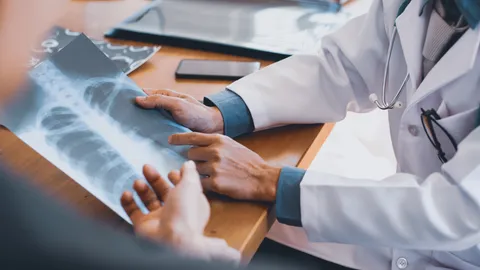 จากไข้หวัดใหญ่สู่ภาวะปอดอักเสบ ภัยร้ายอันตรายถึงชีวิต ที่หลายคนมักมองข้าม (คลิป)