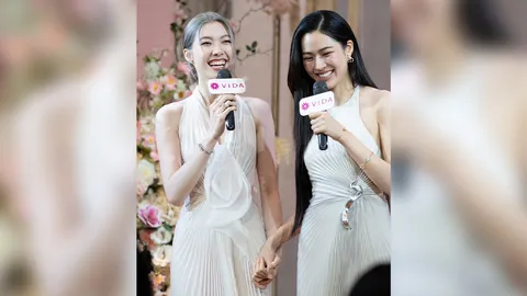 หลิง-ออม 2 สาวสุดฮอต เสิร์ฟความน่ารักพร้อมสร้างความทรงจำสุดพิเศษให้แฟนๆ 