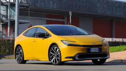 พี่โตจัดให้ TOYOTA PRIUS PLUG IN HYBRID GEO-FENCING  วิ่งไฟฟ้าไกล 110 กิโลเมตร! 