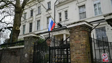 UK ไล่ทูตรัสเซียพ้นประเทศ ตอบโต้มอสโกเนรเทศ จนท.ข้อหาสอดแนม