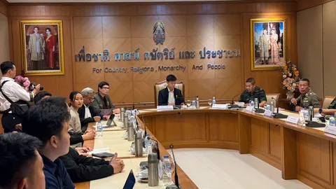 “เท้ง ณัฐพงษ์” ปิดห้องคุย แม่ทัพภาค 4 ย้ำแก้ไฟใต้ต้องการเมืองนำการทหาร