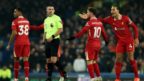 โอลิเวอร์ (ไม่มีพูล) ตัวปัญหา! อดีตประธาน PGMOL จวกตัวการทำ “ลิเวอร์พูล” อด 3 แต้ม (คลิป)