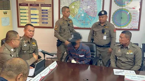 จับมือเผา