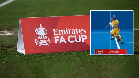 มาแล้ว! ฟุตบอลอังกฤษเผยวันเริ่มใช้ ระบบจับหน้าล้ำหน้ากึ่งอัตโนมัติครั้งแรก หมดเวลาตีเส้นเอง