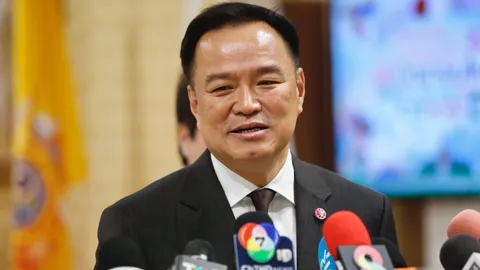 “อนุทิน” ฉะ “หน้าตัวเมีย” ปล่อยข่าวสนามกอล์ฟครอบครัว รุกที่ ส.ป.ก.