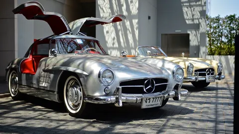 ส่องความคลาสสิค MERCEDES BENZ 300 SL GULLWING