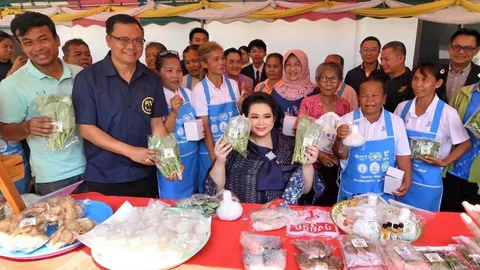 บุรีรัมย์เซอร์กิต สานพลังแก้จน รมว.อว.ชื่นชม เห็นผลดีเยี่ยม