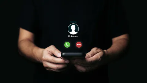 แก๊งคอลเซ็นเตอร์ คืออะไร รู้ทันกลลวง พร้อมวิธีป้องกันก่อนเป็นเหยื่อ