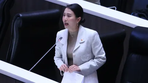 “รักชนก” ชี้ 3 ประเด็นประกันสังคม ขอข้อมูลงบย้อนหลังไม่ได้ แฉอีกทริปดูงานต่างประเทศ