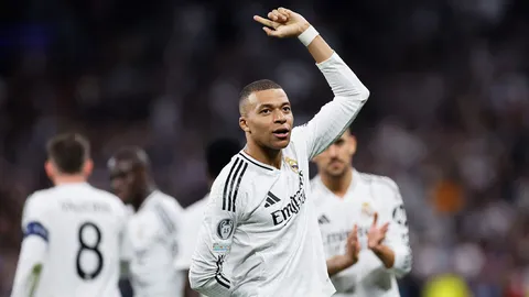 พูดเองนะ "คีเลียน เอ็มบัปเป" ตอบชัดเจน! อะไรสำคัญกว่า บัลลงดอร์หรือแชมป์กับมาดริด?