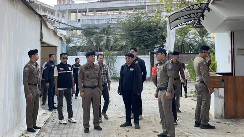 ตำรวจท่องเที่ยว ลุยตรวจการก่อสร้าง “โบสถ์ยิว” หลังโรงพัก สภ.ปาย จ.แม่ฮ่องสอน