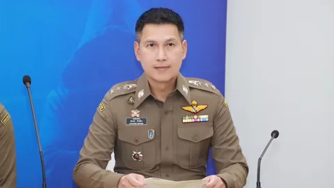 สตม.แจงมีระบบตรวจสอบคนเข้า-ออกประเทศ หลัง “โรม” แฉไบโอเมตริกซ์ไทยหมดอายุ
