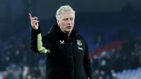 มาแล้ว "มอยส์" สาดวาทะเด็ดก่อนพา "เอฟเวอร์ตัน" ปะทะ "แมนยูฯ" ศึกพรีเมียร์ลีก