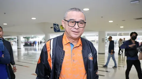 “เรืองไกร” ร้อง ป.ป.ช. สอบ “อิ๊งค์” ปมซุกรองเท้าหรู บี้ยื่นศาลฎีกานักการเมือง