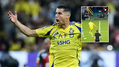 ของขึ้น "โรนัลโด" เตะบอลทิ้งใส่อัฒจันทร์เกม "อัล นาสเซอร์" แพ้ "อัล อิตติฟาค" (คลิป)