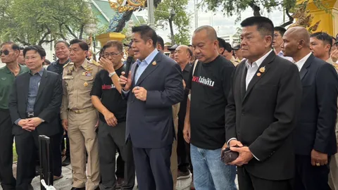 ม็อบประมงร้องเดือดร้อนจากโครงการนำเรือออกนอกระบบ “ธรรมนัส” รับปากตามเรื่องให้