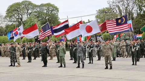 คอบร้าโกลด์ 2025 ทหาร 8,000 นาย 30 ประเทศร่วม “บัวขาว-ซุปเปอร์บอน” ช่วยฝึกมวยไทย