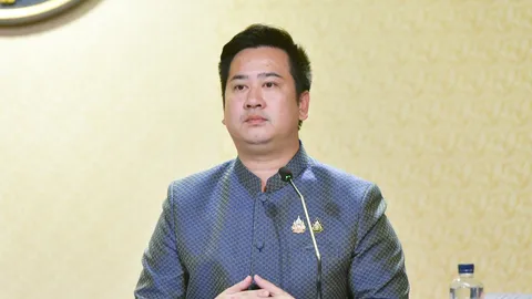 รัฐบาลสั่งจับตา “ยาบ้าคลุกไอซ์ รุ่นฟรุ้งฟริ้ง” หลังทะลักชายแดนกว่า 1 แสนเม็ด