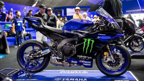  Yamaha เปิดตัวจักรยานยนต์ YZF-R9 รถ SuperSport รุ่นใหม่กับลายทีมแข่งระดับโลก