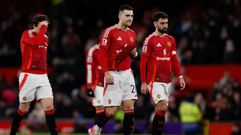 ห่วยขั้นเทพ "อโมริม" นำ "แมนยูฯ" จารึกสถิติที่ไม่น่าจดจำ ไม่มีทีม "พรีเมียร์ลีก" ทีมไหนแย่ขนาดนี้