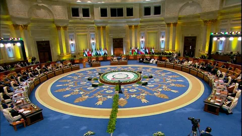 ชาติอาหรับอนุมัติแผนฟื้นฟูกาซามูลค่า 5.3 หมื่นล้านดอลลาร์ สู้แผนทรัมป์