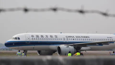 จีนจัด 19 เที่ยวบินรับชาวจีนกลับอีกกว่า 1,400 คน หลัง BGF ลุยปราบแก๊งคอลฯ