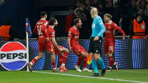 ผลบอล ลิเวอร์พูล บุกดับ เปแอสเช ศึก UCL รอบ 16 ทีม นัดแรก