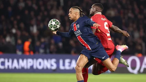 จังหวะปัญหา "โกนาเต" เผยสาเหตุรอดใบแดง ก่อนลิเวอร์พูล ชนะเปแอสเช UCL ยกแรก (คลิป)