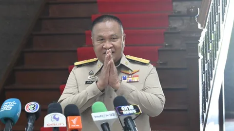 “บิ๊กเกรียง” โผล่กินข้าวเที่ยงกับ “อนุทิน” ไม่แปลกใจ กคพ. รับคดีฮั้ว สว.