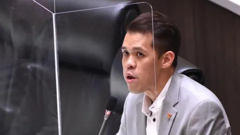 “ปกรณ์วุฒิ” ยัน สอบแน่ “สส.ต้นกล้า” สูบบุหรี่ไฟฟ้าในสภาฯ ปูดไม่ได้มีแค่ สส.ปชน.