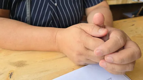 ครูสาวช้ำ สามีส่งไลน์ขอเลิก ไปแต่งกับสาวคนใหม่ ทั้งที่ยังมีทะเบียนสมรส