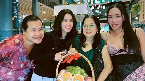 โม อมีนา ถ่ายรูปกับคุณแม่แตงโม สุดชื่นมื่น พร้อมแคปชั่นเด็ดอย่าฟังความข้างเดียว