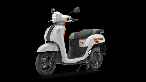 ราคาคือดี YAMAHA เปิดตัวจักรยานยนต์ NEW  FAZZIO HYBRID CONNECTED