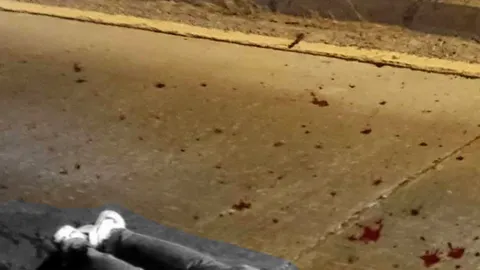 2 โจ๋ 16 ฟันหัว ฆ่าเด็ก 14 ม.2 แค้นโดนเย้ย ชักมีดสปาต้าสู้ "ดาบซามูไร"