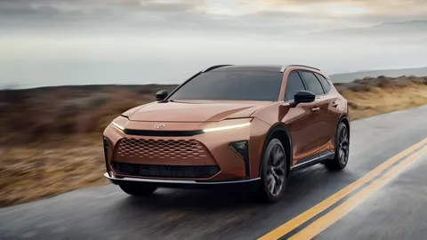 ส่องความหล่อ ไฮบริดและปลั๊กอินฯ Toyota New  Crown Estate