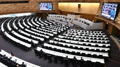 สภาฯ ต้านเดือดบุหรี่ไฟฟ้า ส.ส. รัฐบาล-ฝ่ายค้านเรียงหน้าถล่มยับบุหรี่ไฟฟ้า คุกคามสุขภาพเยาวชน