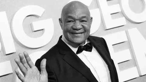 วงการมวยสุดเศร้า "จอร์จ โฟร์แมน" ยอดตำนานมวยโลก เสียชีวิตด้วยวัย 76 ปี แฟนๆ มั่วโลกร่วมอาลัย