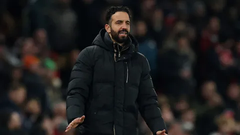 แมนยู เอาจริง เตรียมกระชาก "แข้งเด็ดพรีเมียร์ลีก"-นักเตะพร้อมย้ายแล้ว