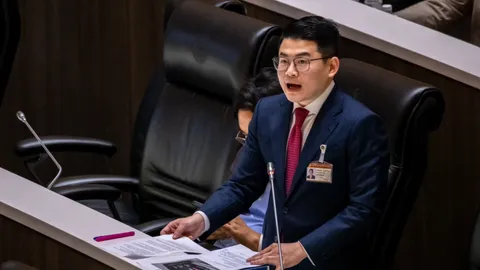 “สิทธิพล” อัดรัฐบาลทำไทยเป็นดินแดนศูนย์เหรียญ คนงานจีนผิดกฎหมายแย่งงานคนไทย (คลิป)