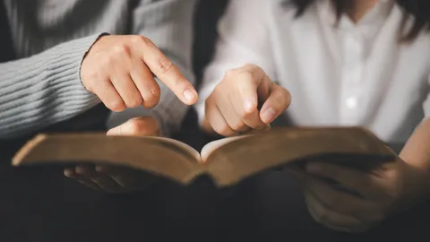 ภาวะลืมหนังสือ “ภัยเงียบ” การอ่านลด มีงานทำ-รวมกลุ่มช่วยผู้สูงวัย