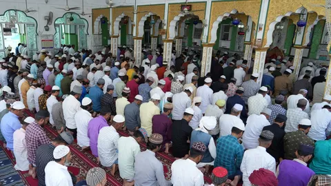 จุฬาราชมนตรีประกาศ มีผู้เห็นดวงจันทร์ วันอีฎิ้ลฟิตริ ตรงกับ 31 มี.ค. 68