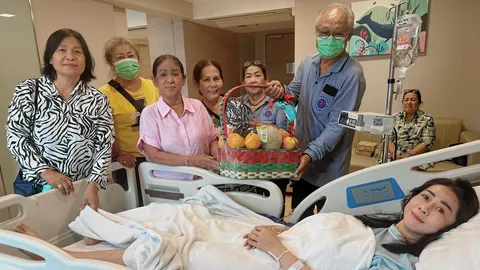 บานประตูทับ เจ็บสาหัส รองนายกอบจ. เปิดเข้าบ้าน ล้อหลุดราง! บิ๊กแจ๊สเข้าเยี่ยม