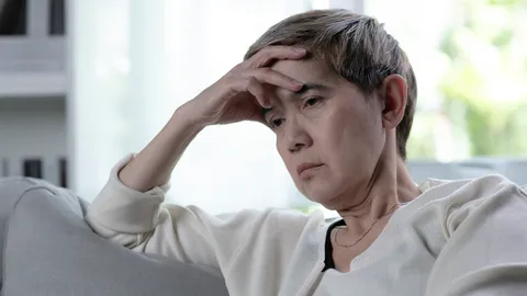 ไม่อยากให้พ่อแม่เป็น “โรคอัลไซเมอร์” วิธีป้องกัน และการตรวจเช็กความเสี่ยง