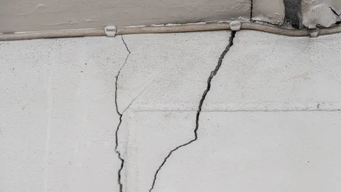 ยกระดับสีแดง ระงับห้ามใช้ 34 ตึกอันตราย โยธาฯสํารวจทั่วปท.พบ 63 จังหวัดเสียหายแผ่นดินไหว