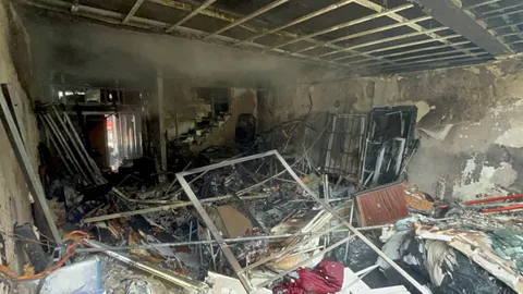 ผู้รับเหมา ยัวะทำงาน 2 ปีได้เงินแค่หลักร้อย แค้นวางเพลิงเผาบ้านวอด