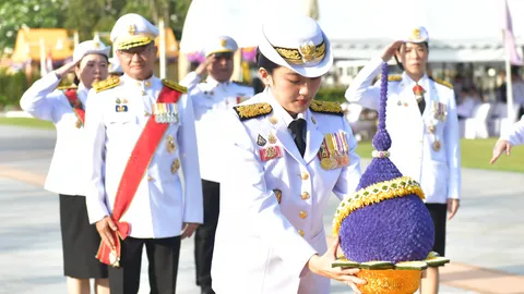 นายกฯ วางพานพุ่มถวายราชสักการะ เนื่องในวันที่ระลึกมหาจักรีบรมราชวงศ์